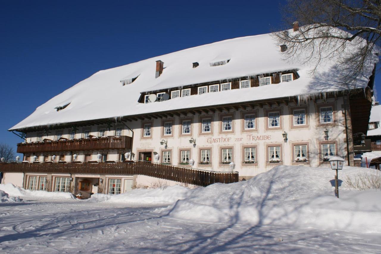 Zur Traube Schwarzwaldhotel & Restaurant Am Titisee Sankt Margen Bagian luar foto